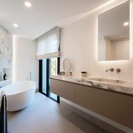 Independiente Con Piscina Y Jardin Villa