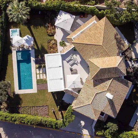 Independiente Con Piscina Y Jardin Villa *